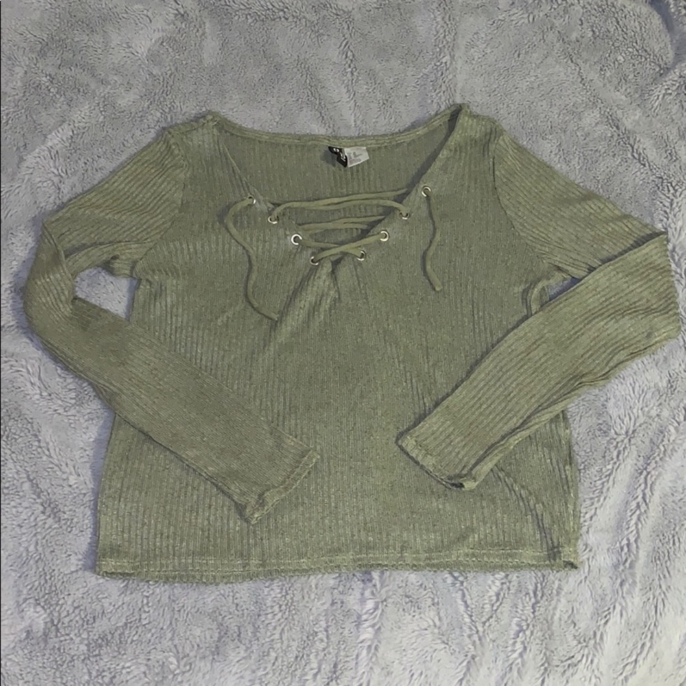 LAST CHANCE H&M Green Long Sleeve Top